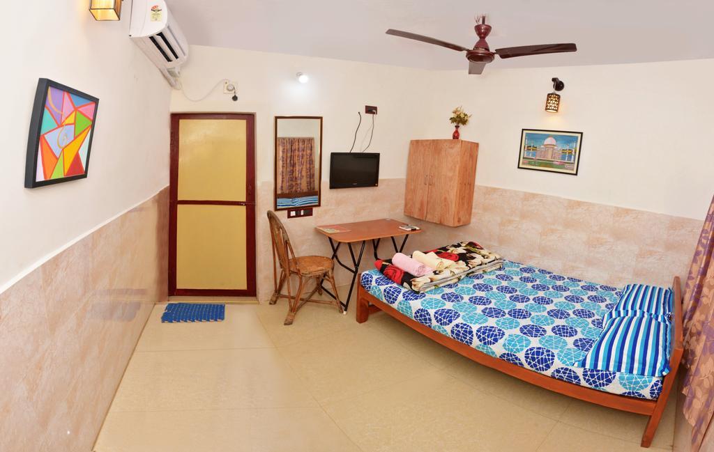 Rajalakshmi Guesthouse Mahabalipuram Buitenkant foto