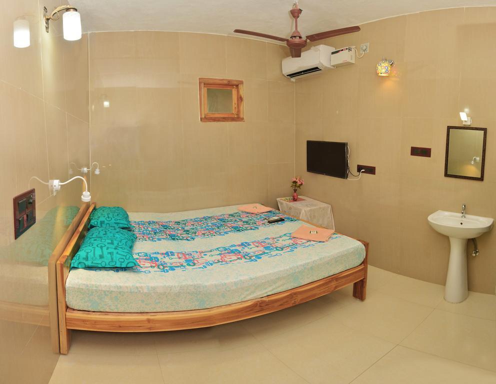 Rajalakshmi Guesthouse Mahabalipuram Buitenkant foto